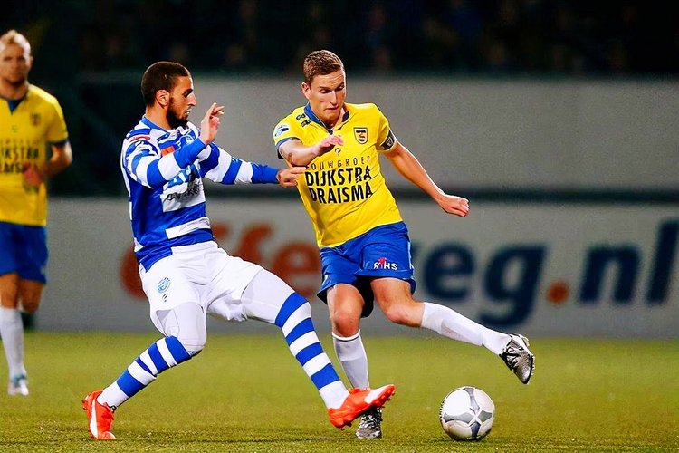 上展示了其 上展示了其